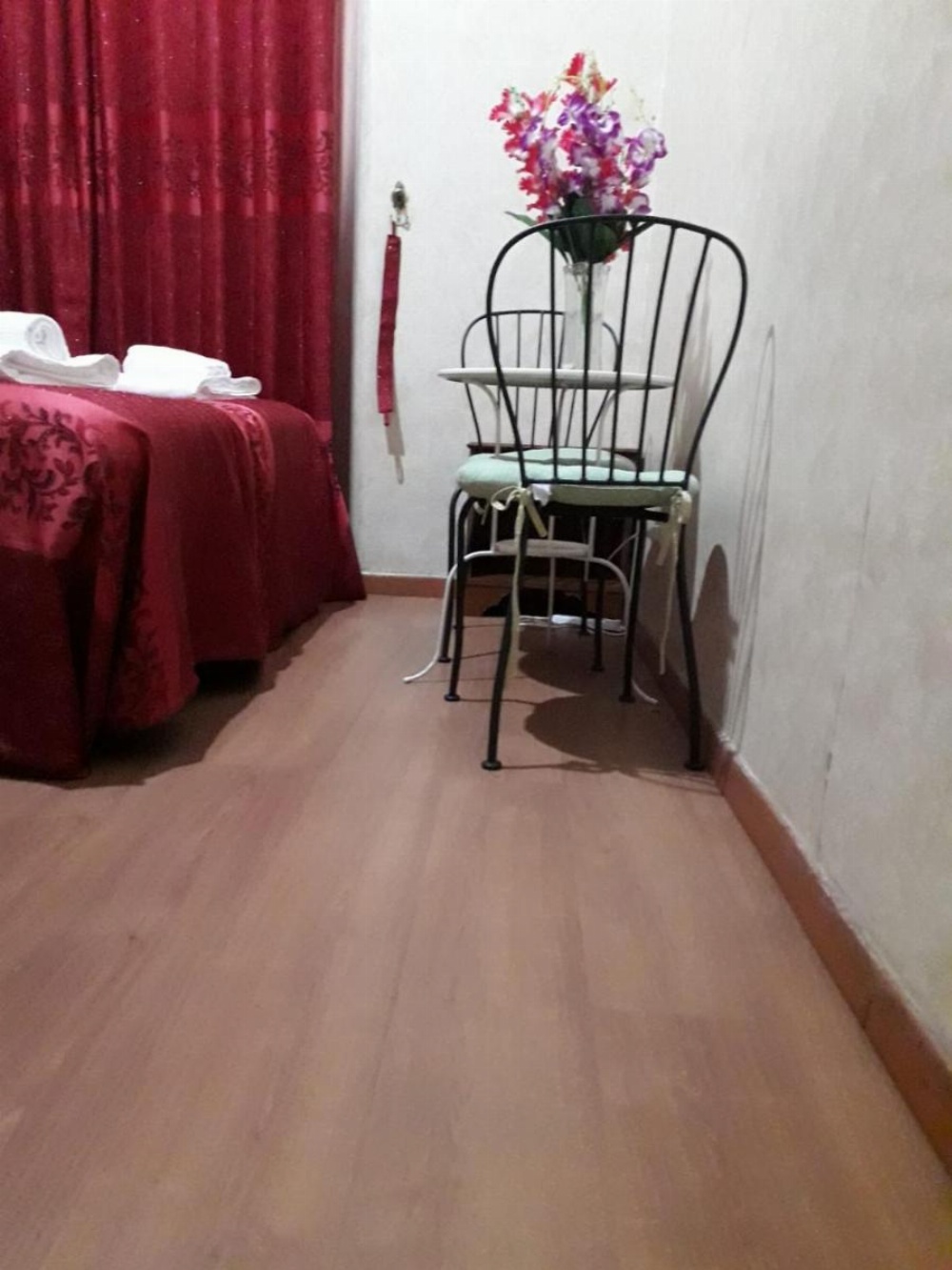 Renting Rooms Image 18