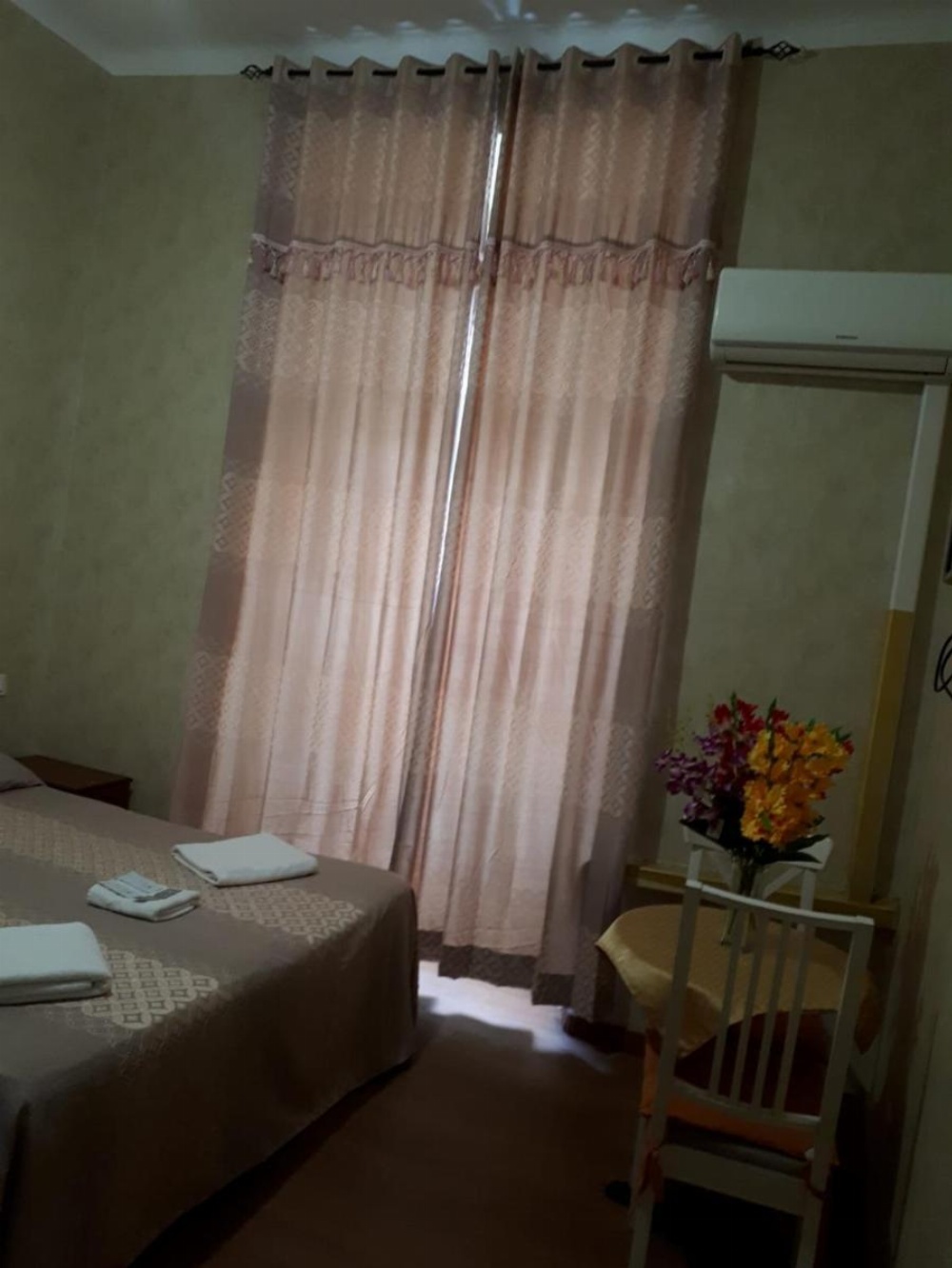 Renting Rooms Image 20