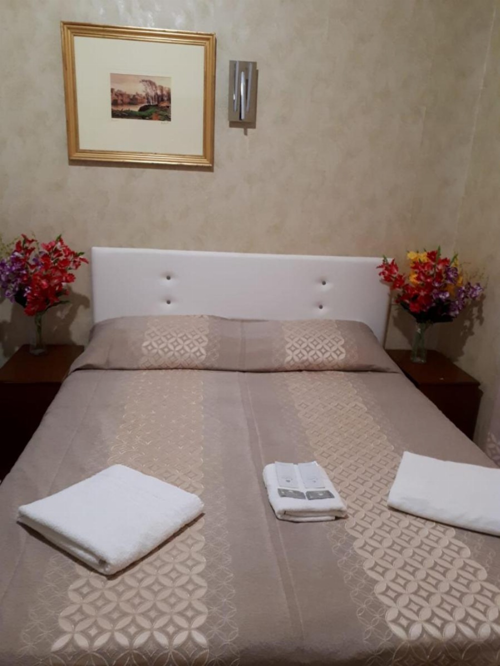 Renting Rooms Image 50