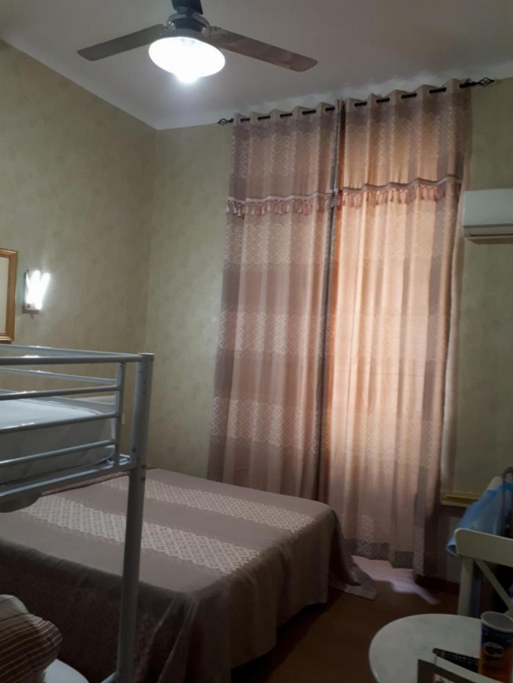 Renting Rooms Image 7